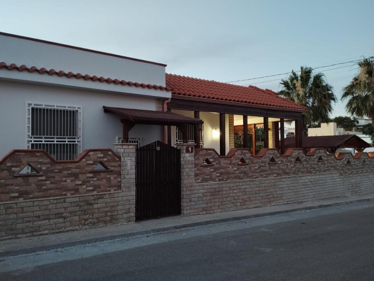 Villa Ammare Marina di Lizzano Eksteriør bilde